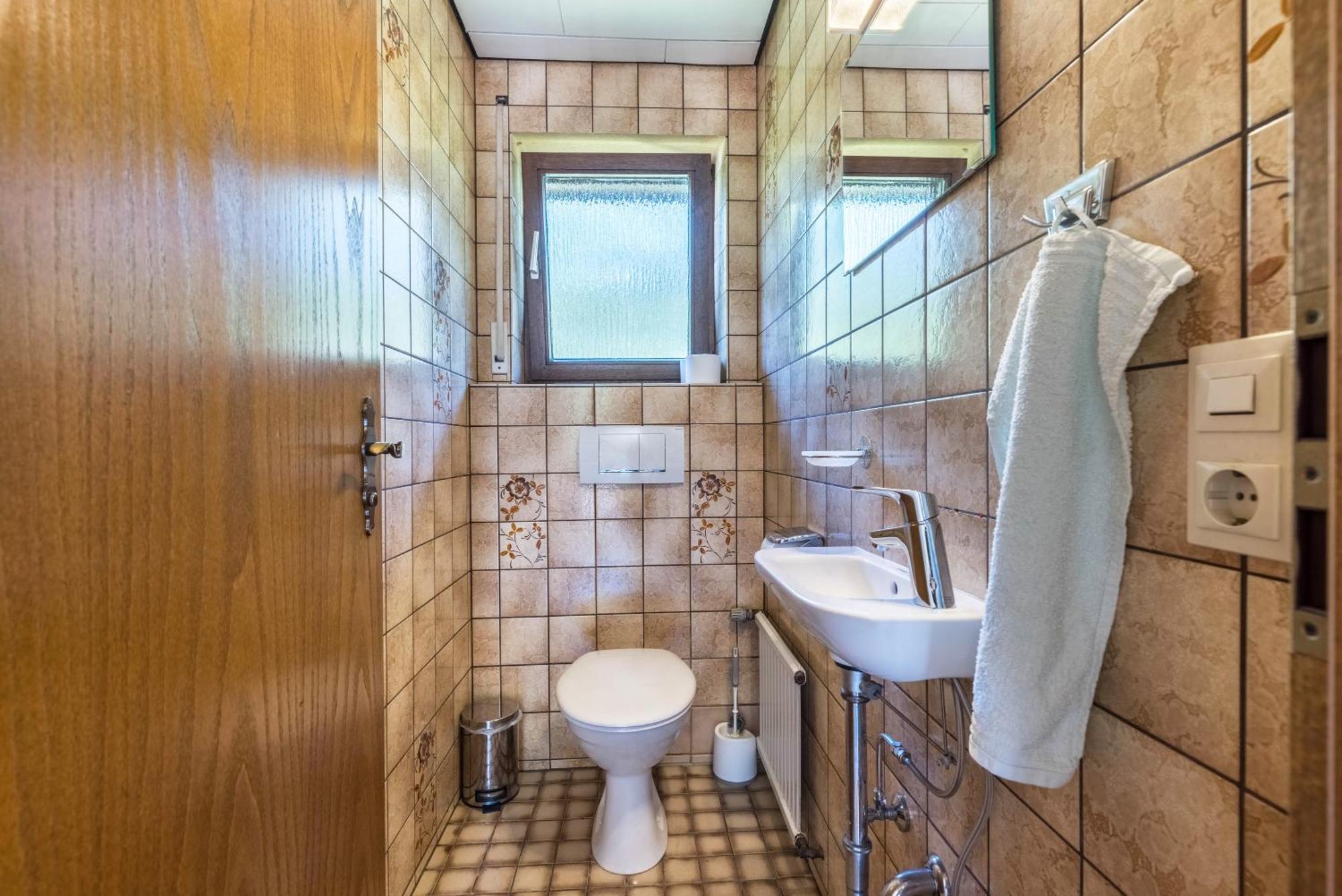 B463 Penthouse Apartment Albstadt Bagian luar foto